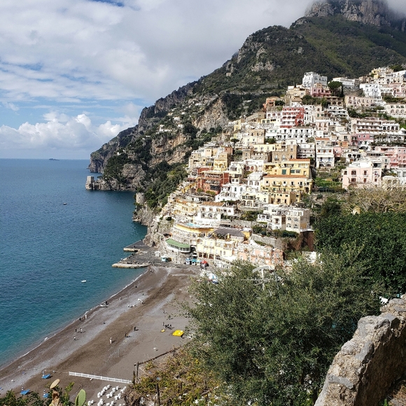 Meet your Posher - Picture 1 of 1